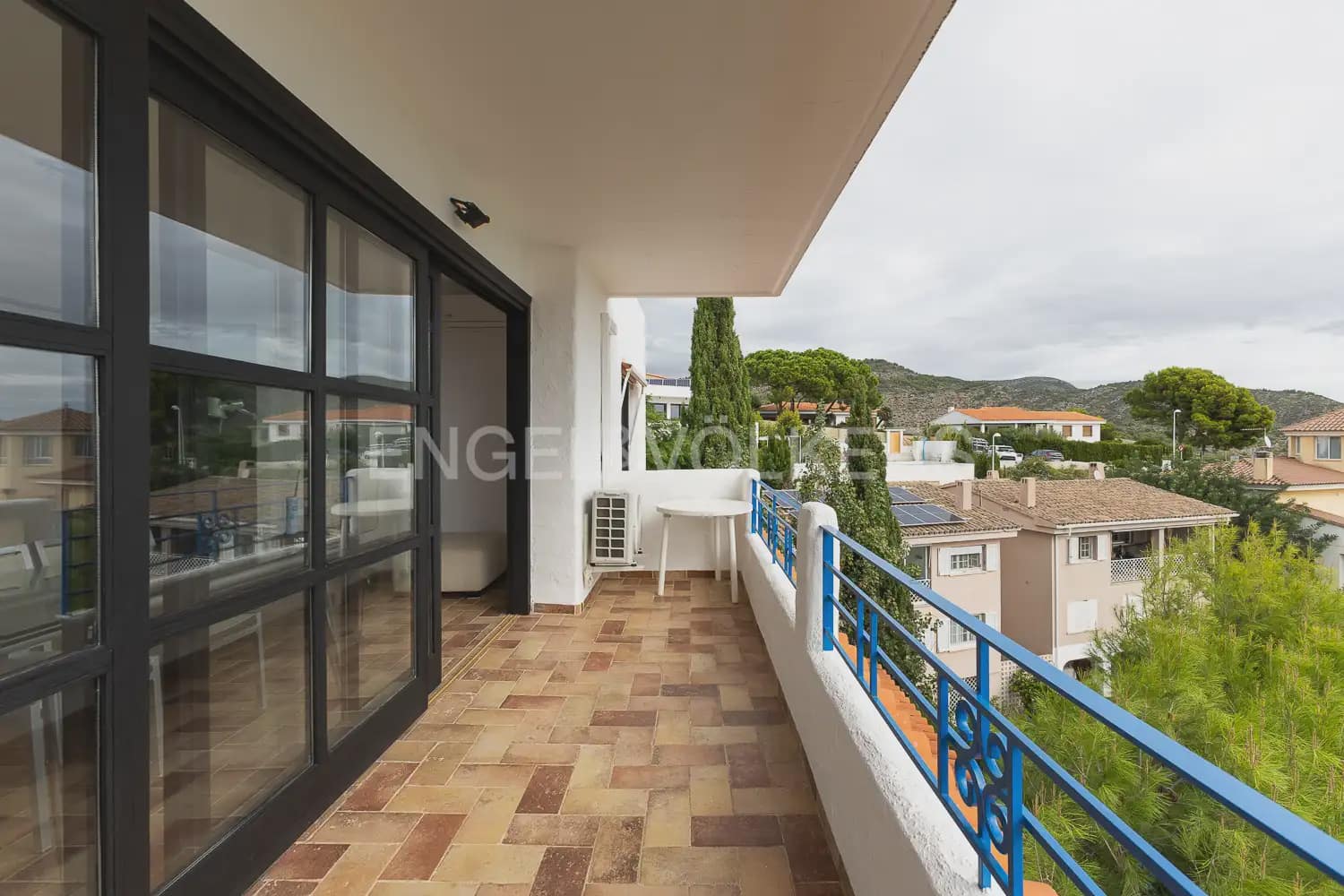 Chalet de 5 habitaciones en Oropesa  en venta con piscina garaje - 950.000 € (Ref: 9898328)
