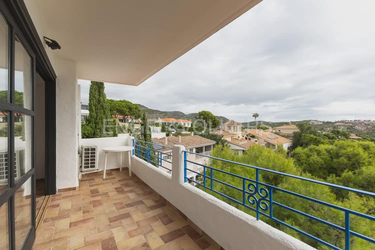 Chalet de 5 habitaciones en Oropesa  en venta con piscina garaje - 950.000 € (Ref: 9898328)