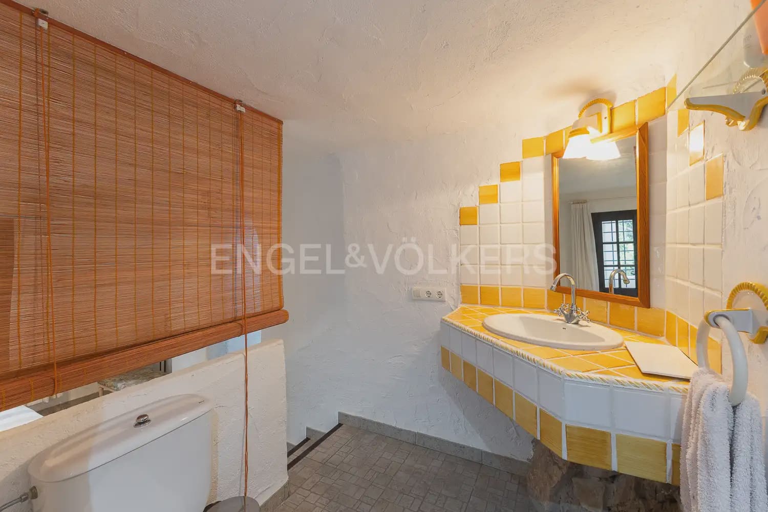 Chalet de 5 habitaciones en Oropesa  en venta con piscina garaje - 950.000 € (Ref: 9898328)
