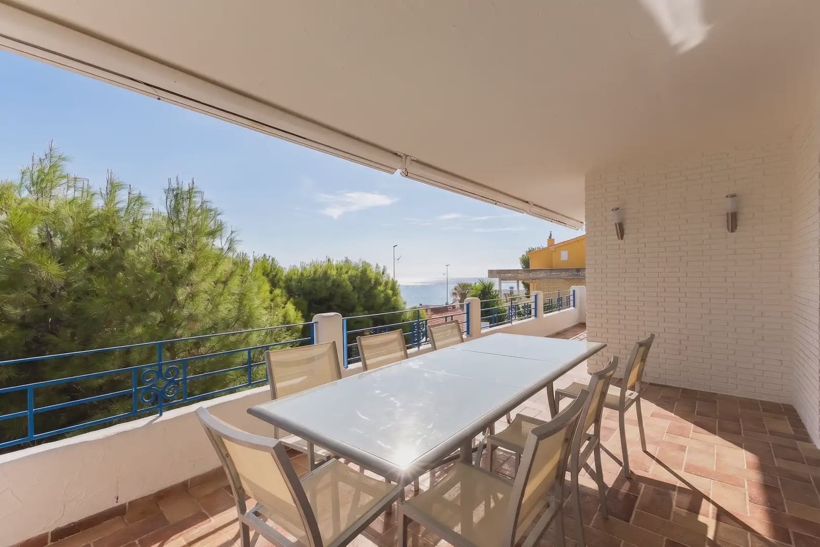 Chalet de 5 habitaciones en Oropesa  en venta con piscina garaje - 950.000 € (Ref: 9898328)