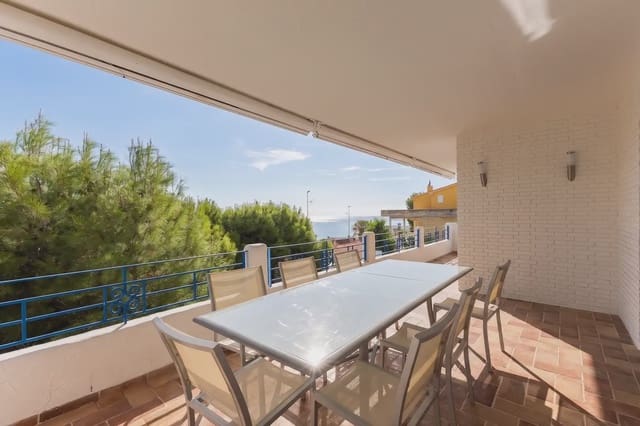 Chalet de 5 habitaciones en Oropesa  en venta con piscina garaje - 950.000 € (Ref: 9898328)