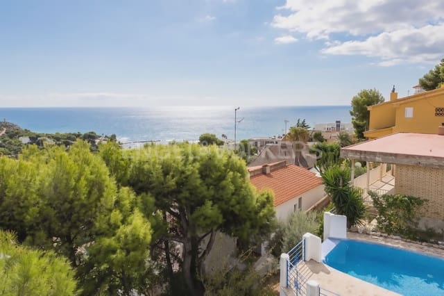 Chalet de 5 habitaciones en Oropesa  en venta con piscina garaje - 950.000 € (Ref: 9898328)