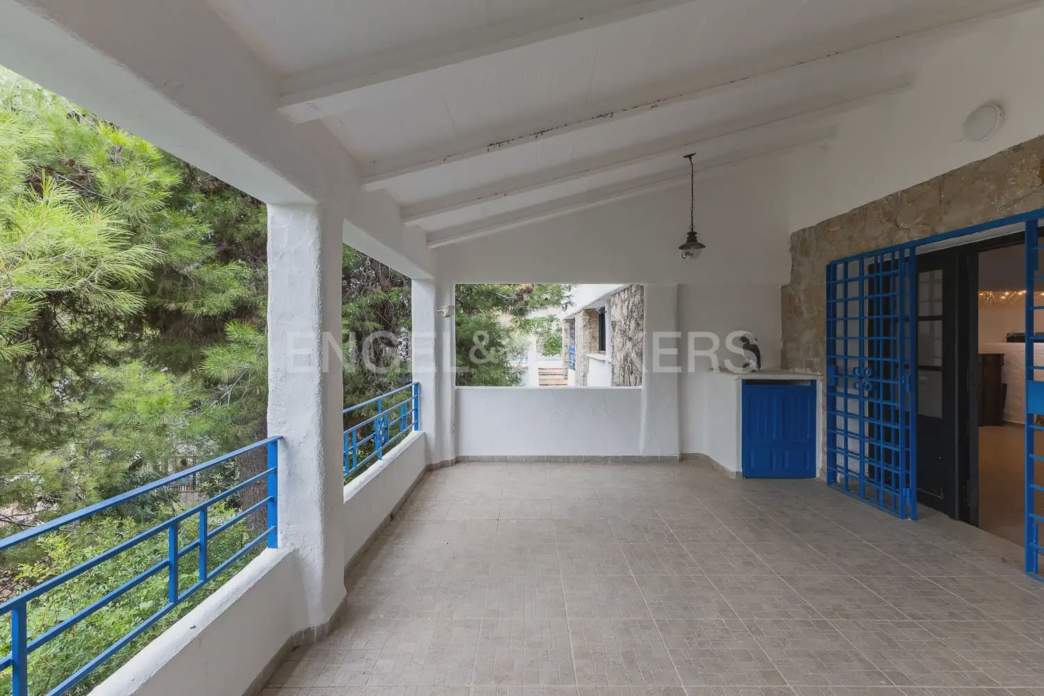 Chalet de 5 habitaciones en Oropesa  en venta con piscina garaje - 950.000 € (Ref: 9898328)