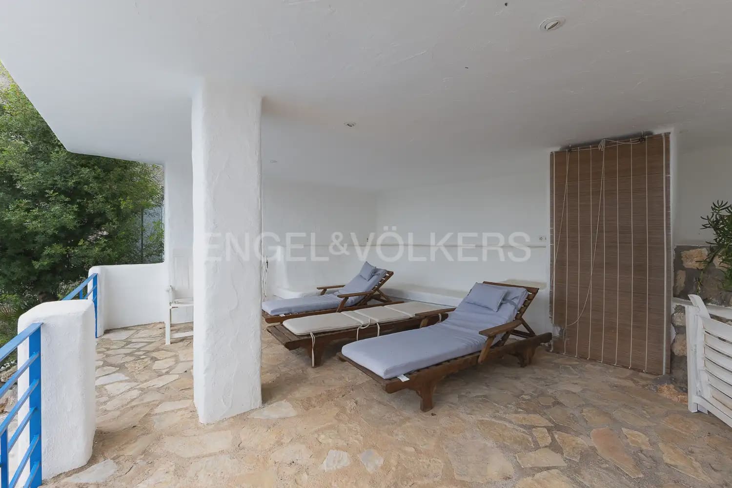 Chalet de 5 habitaciones en Oropesa  en venta con piscina garaje - 950.000 € (Ref: 9898328)