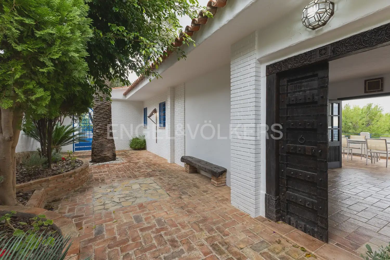 Chalet de 5 habitaciones en Oropesa  en venta con piscina garaje - 950.000 € (Ref: 9898328)