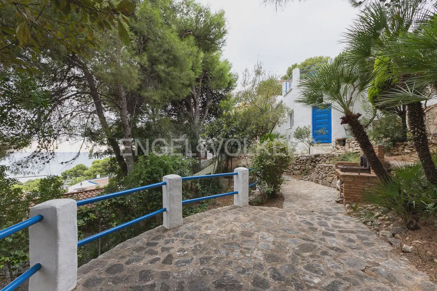 Chalet de 5 habitaciones en Oropesa  en venta con piscina garaje - 950.000 € (Ref: 9898328)