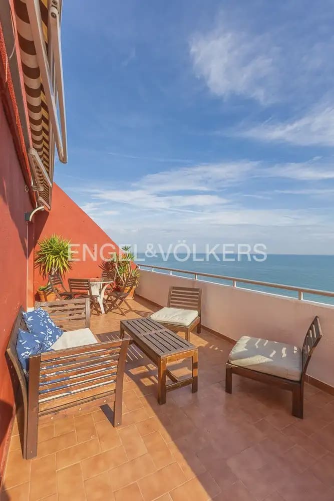 Ático de 3 habitaciones en Gandia en venta - 590.000 € (Ref: 9898329)