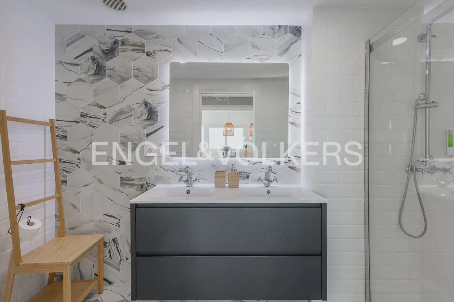 Ático de 3 habitaciones en Gandia en venta - 590.000 € (Ref: 9898329)
