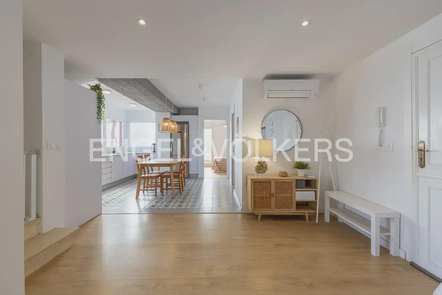 Ático de 3 habitaciones en Gandia en venta - 590.000 € (Ref: 9898329)