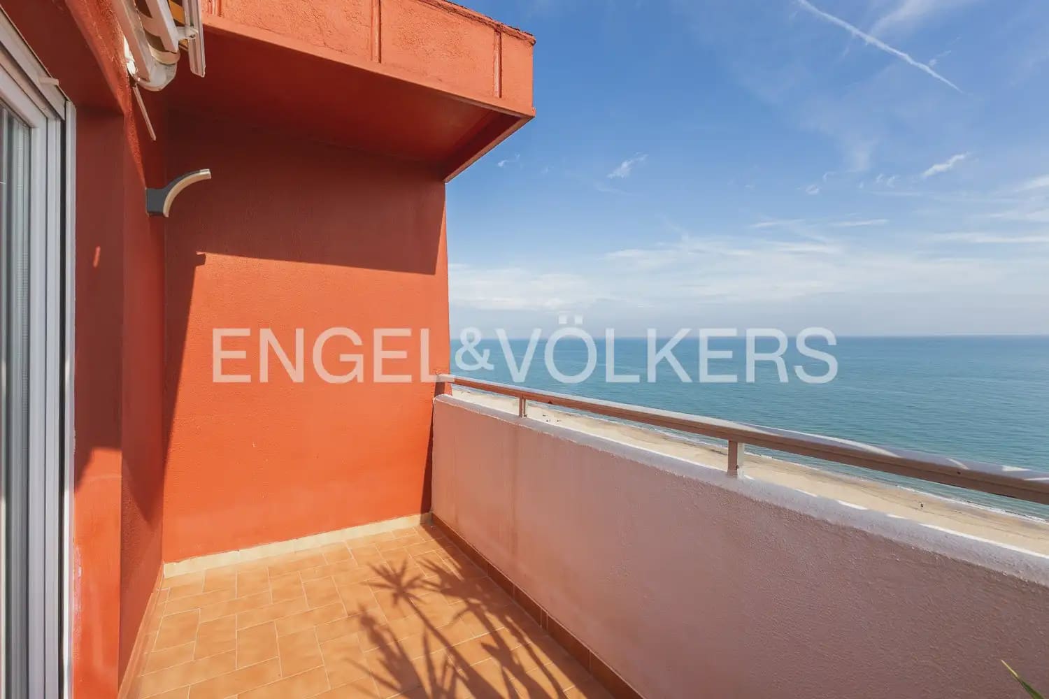 Ático de 3 habitaciones en Gandia en venta - 590.000 € (Ref: 9898329)