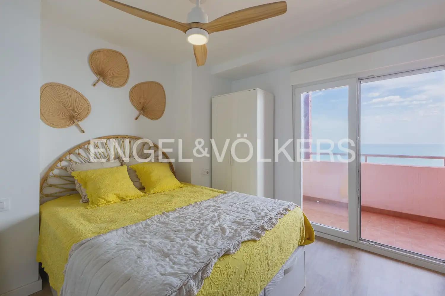 Ático de 3 habitaciones en Gandia en venta - 590.000 € (Ref: 9898329)
