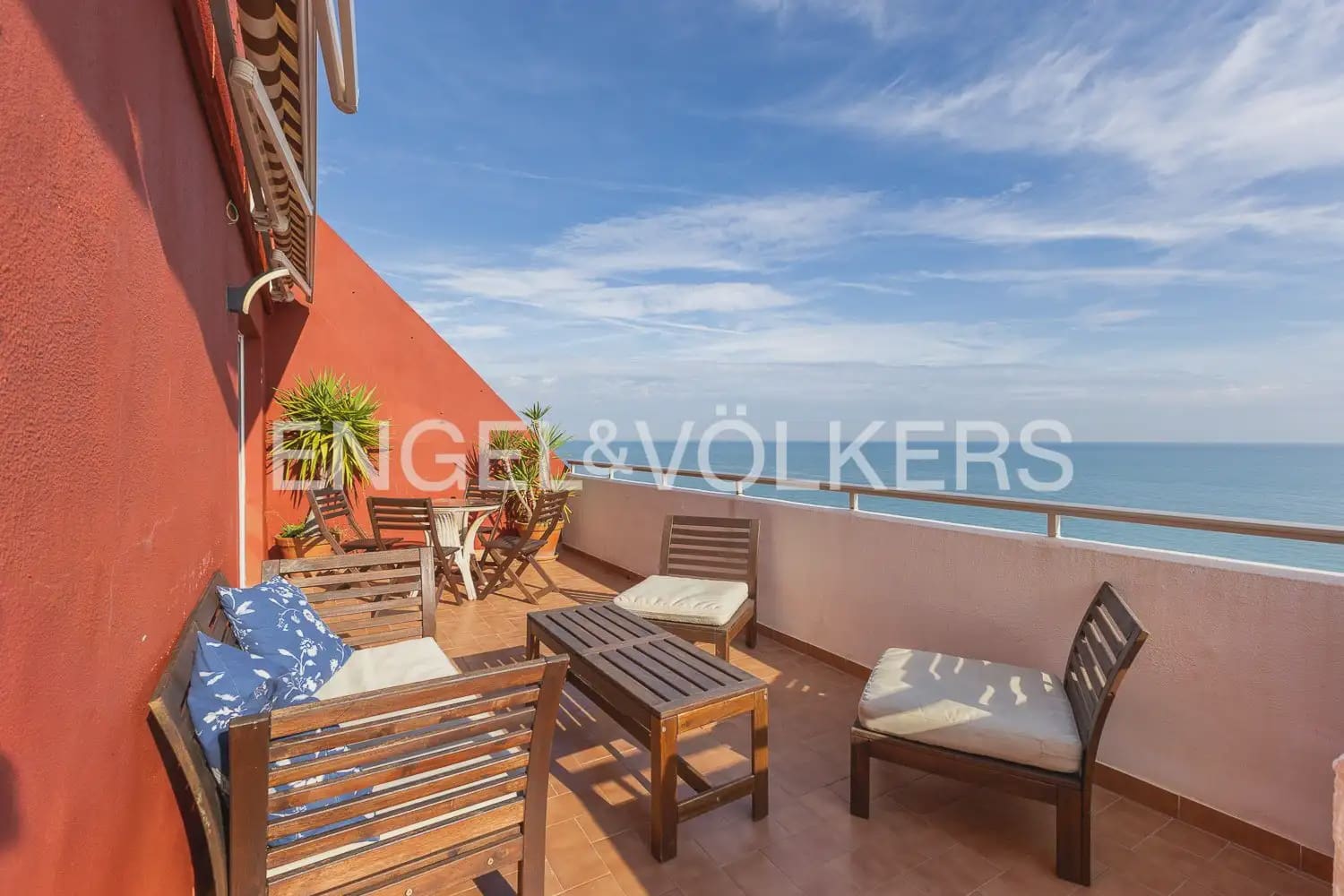 Ático de 3 habitaciones en Gandia en venta - 590.000 € (Ref: 9898329)