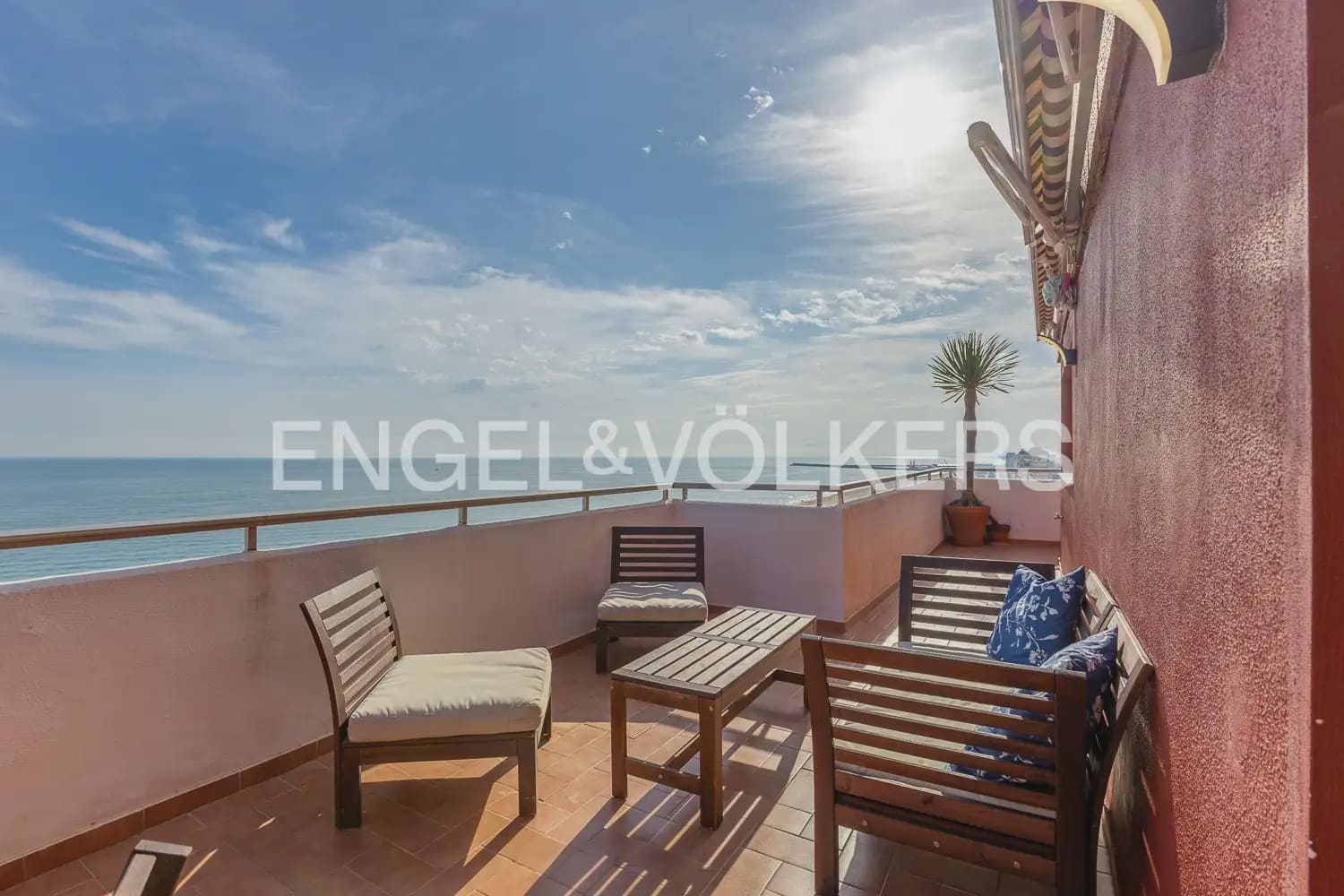 Ático de 3 habitaciones en Gandia en venta - 590.000 € (Ref: 9898329)