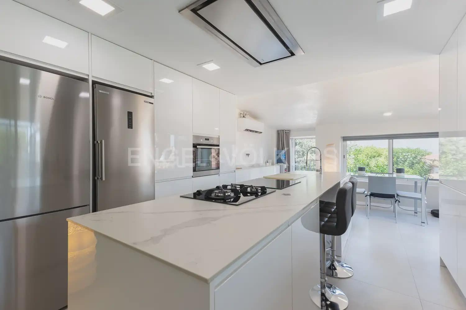 4 Zimmer Villa zu verkaufen in Torrent mit Garage - 899.000 € (Ref: 9898330)