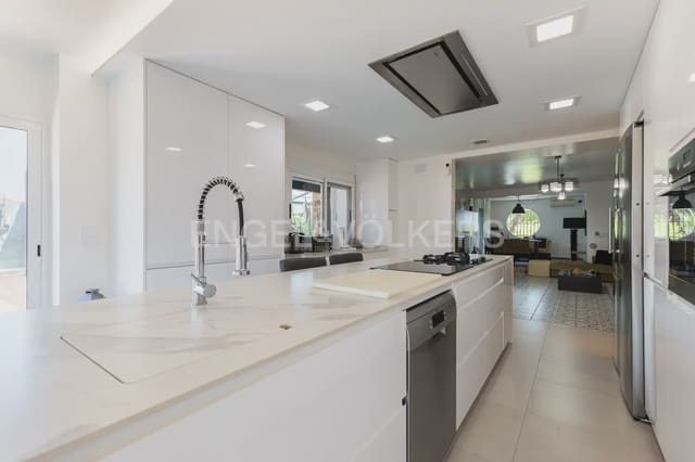 4 Zimmer Villa zu verkaufen in Torrent mit Garage - 899.000 € (Ref: 9898330)