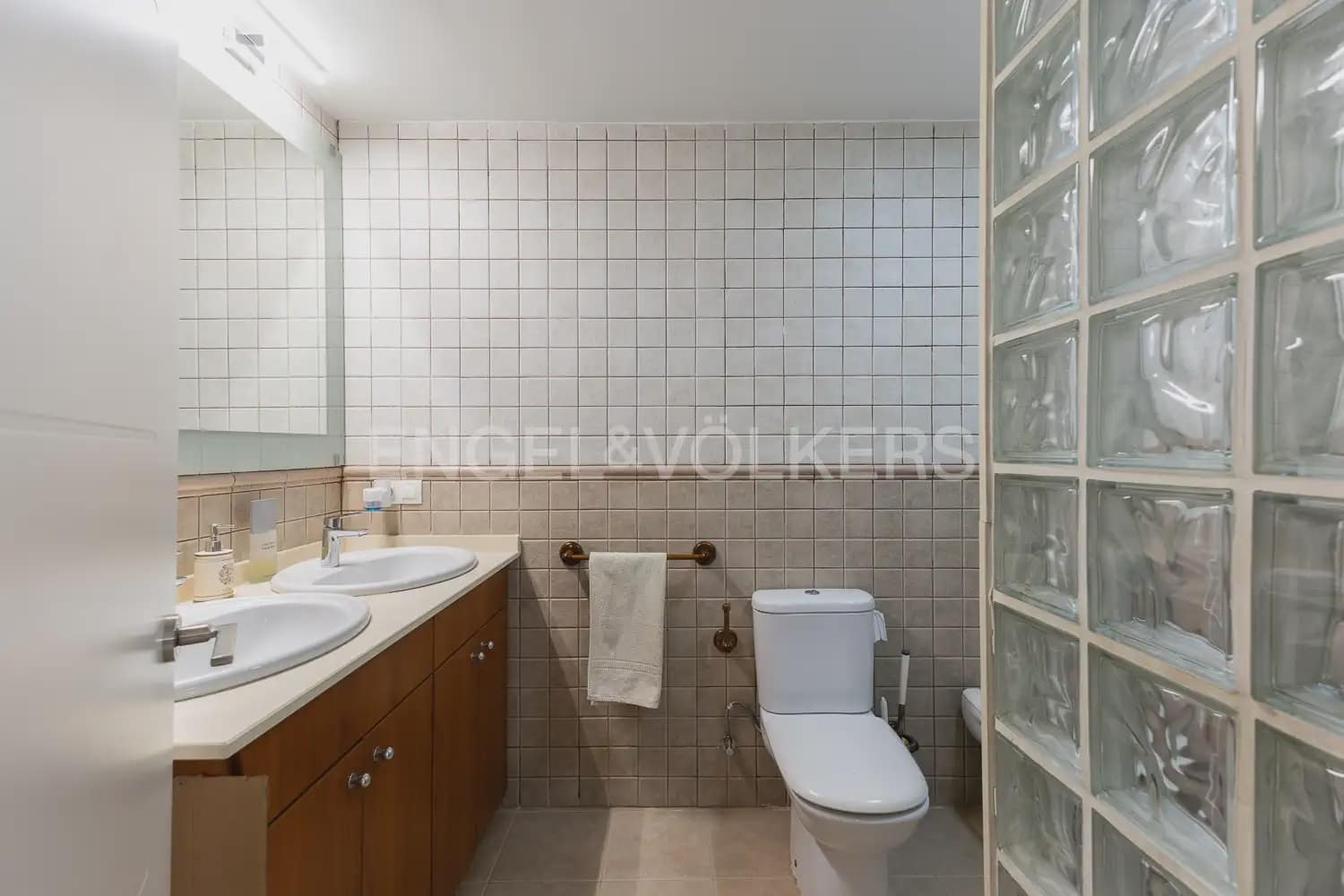 4 Zimmer Villa zu verkaufen in Torrent mit Garage - 899.000 € (Ref: 9898330)