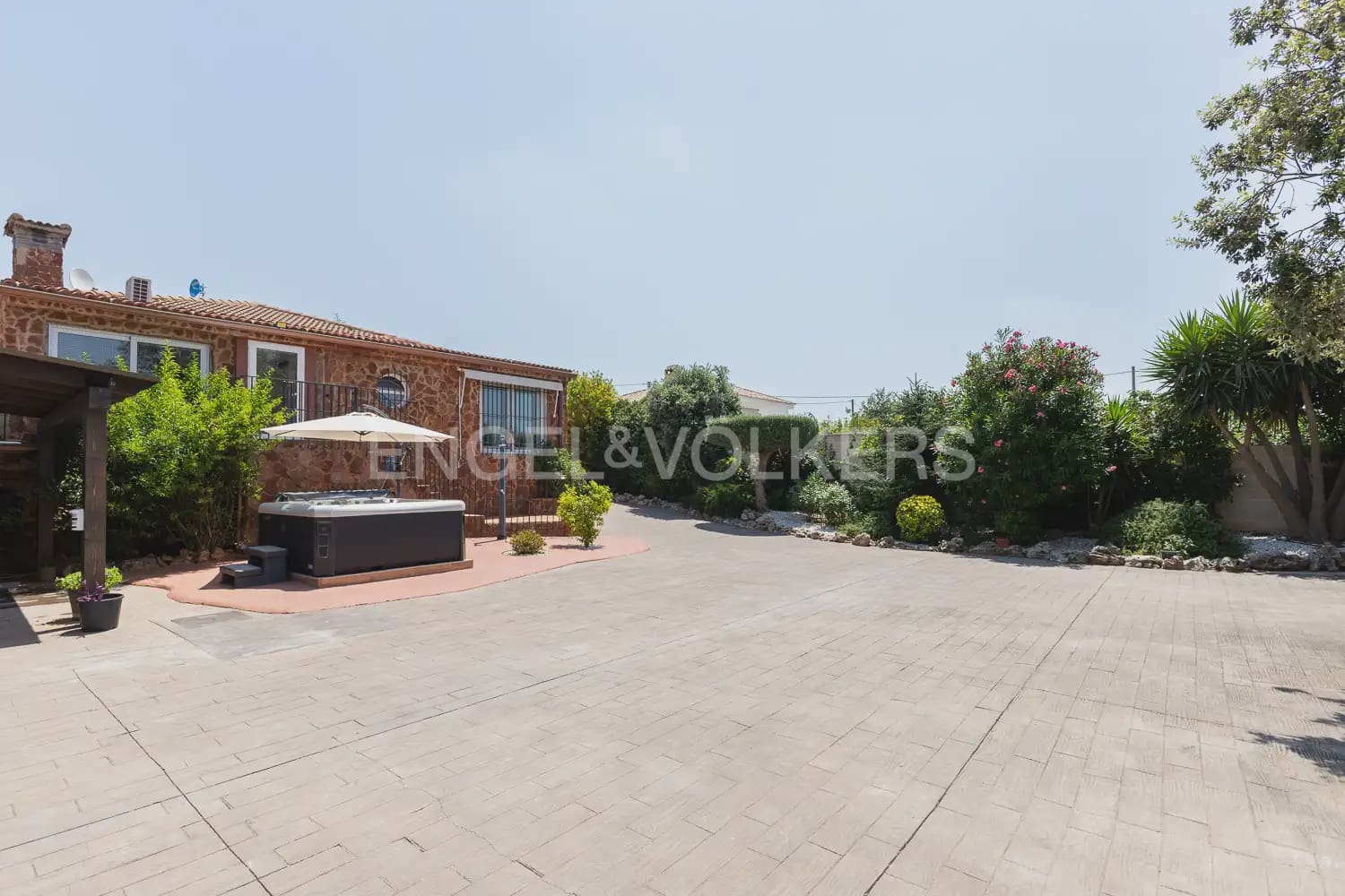 4 Zimmer Villa zu verkaufen in Torrent mit Garage - 899.000 € (Ref: 9898330)