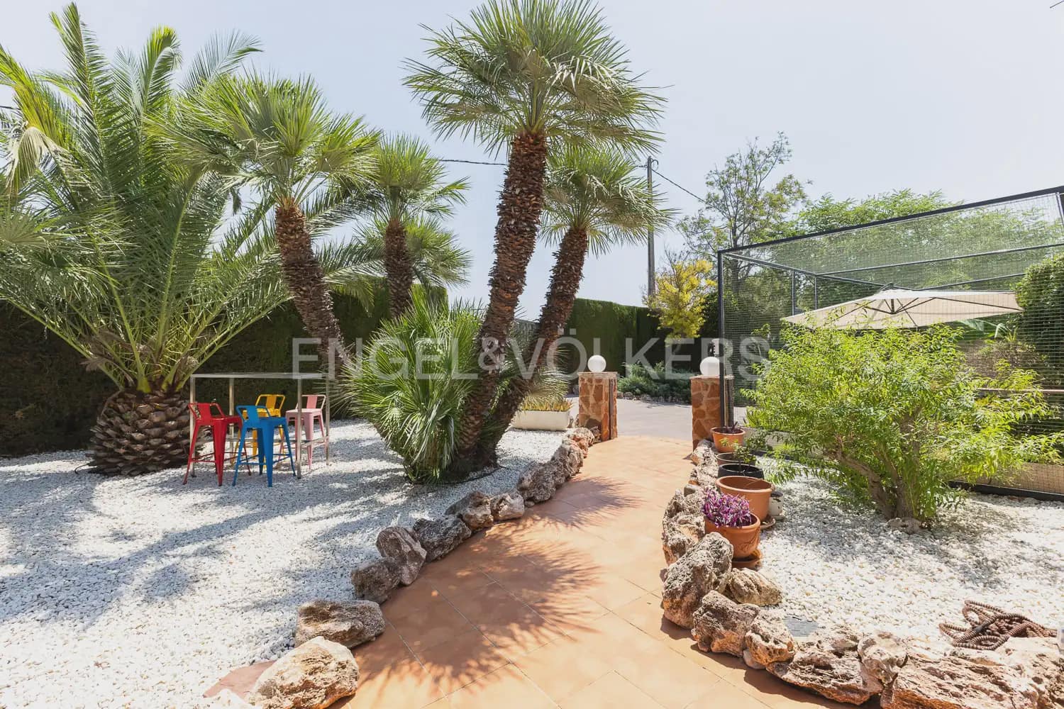 4 Zimmer Villa zu verkaufen in Torrent mit Garage - 899.000 € (Ref: 9898330)