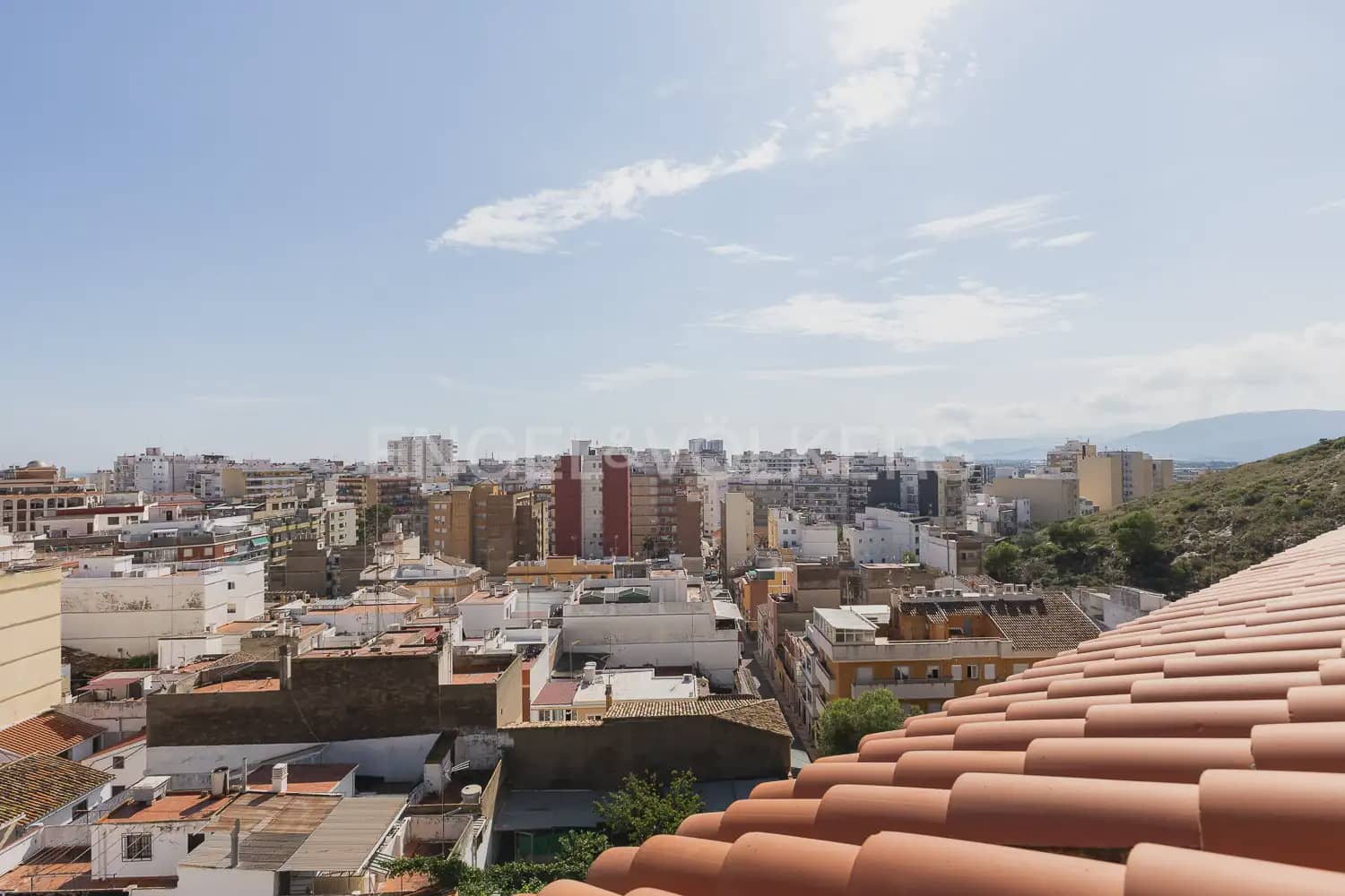 5 chambre Villa/Maison à vendre à Cullera avec garage - 370 000 € (Ref: 9898331)