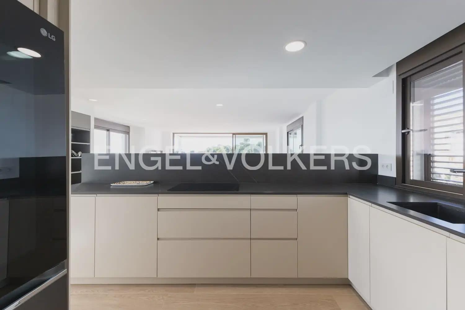 4 sovrum Takvåning till salu i Alcala de Xivert - 950 000 € (Ref: 9898332)