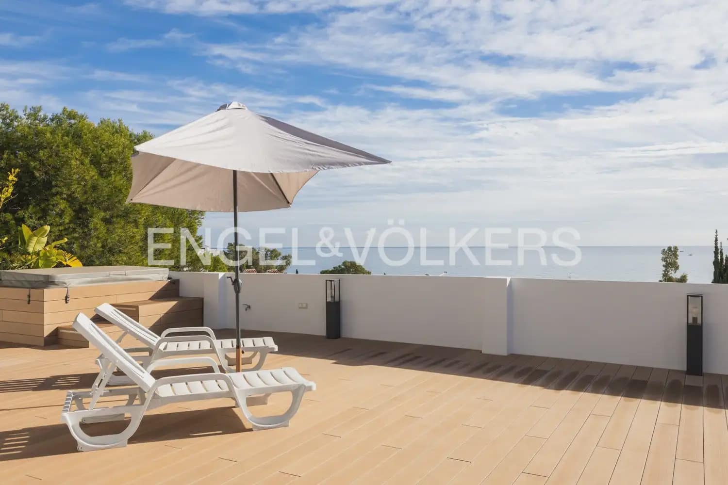 4 sovrum Takvåning till salu i Alcala de Xivert - 950 000 € (Ref: 9898332)
