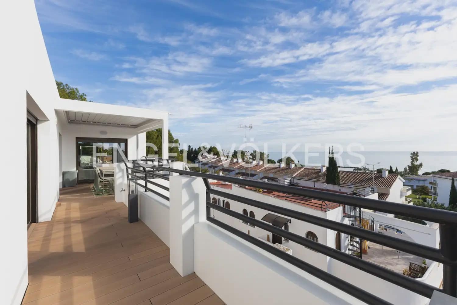 4 sovrum Takvåning till salu i Alcala de Xivert - 950 000 € (Ref: 9898332)