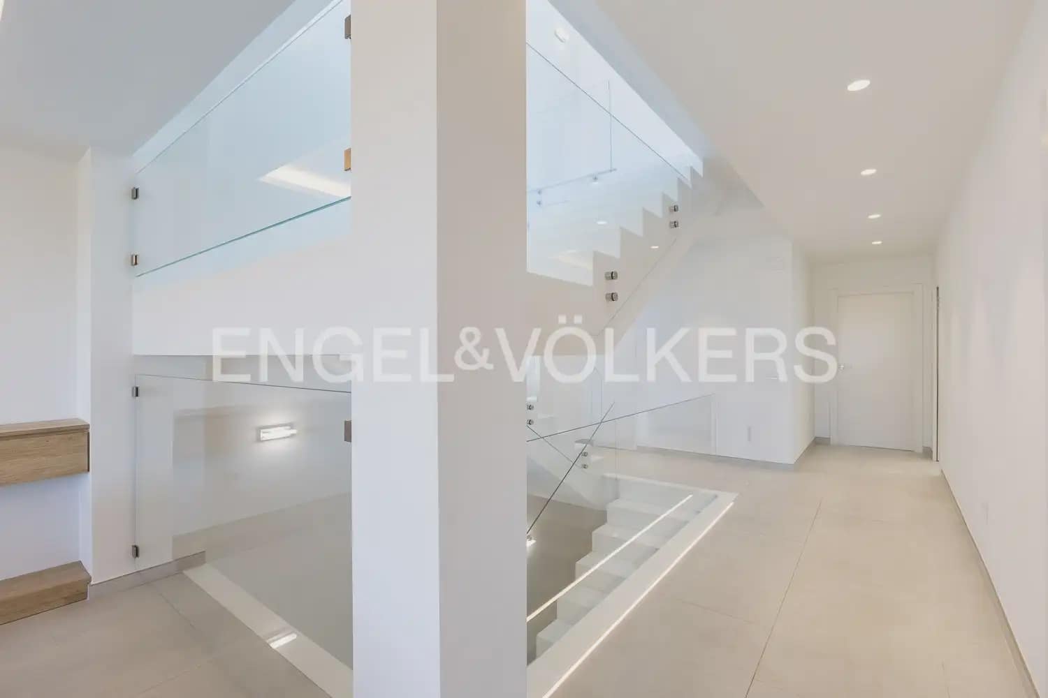 5 bedroom Villa for sale in Real with pool garage - € 830,000 (Ref: 9898333)
