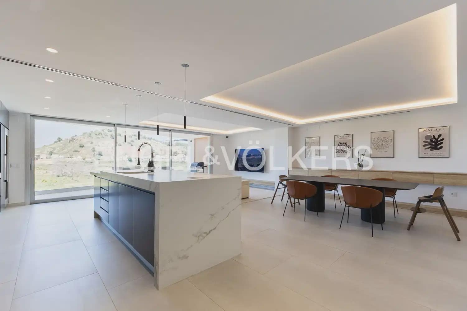 5 bedroom Villa for sale in Real with pool garage - € 830,000 (Ref: 9898333)