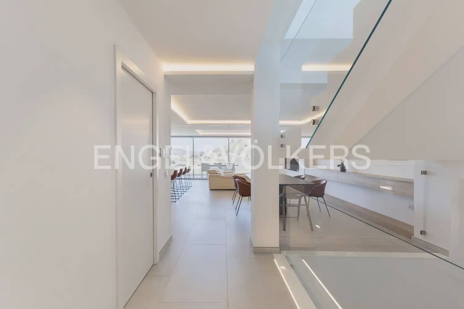 5 bedroom Villa for sale in Real with pool garage - € 830,000 (Ref: 9898333)
