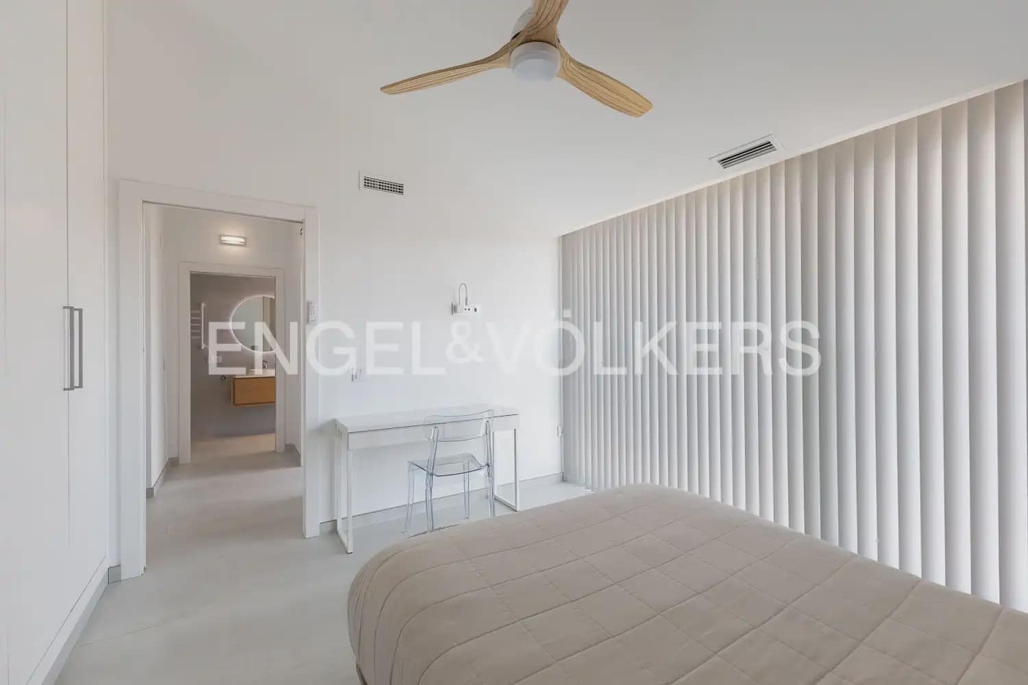 5 bedroom Villa for sale in Real with pool garage - € 830,000 (Ref: 9898333)