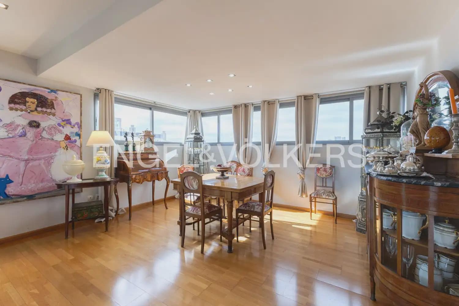 4 Zimmer Penthouse zu verkaufen in Valencia Stadt mit Pool Garage - 900.000 € (Ref: 9898334)