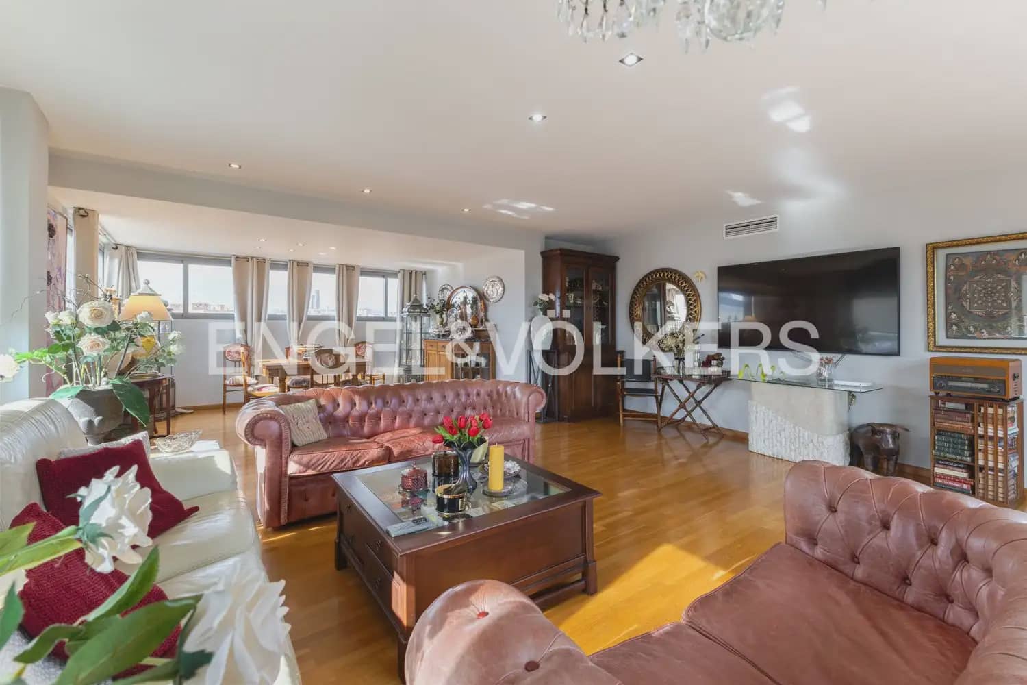 4 Zimmer Penthouse zu verkaufen in Valencia Stadt mit Pool Garage - 900.000 € (Ref: 9898334)
