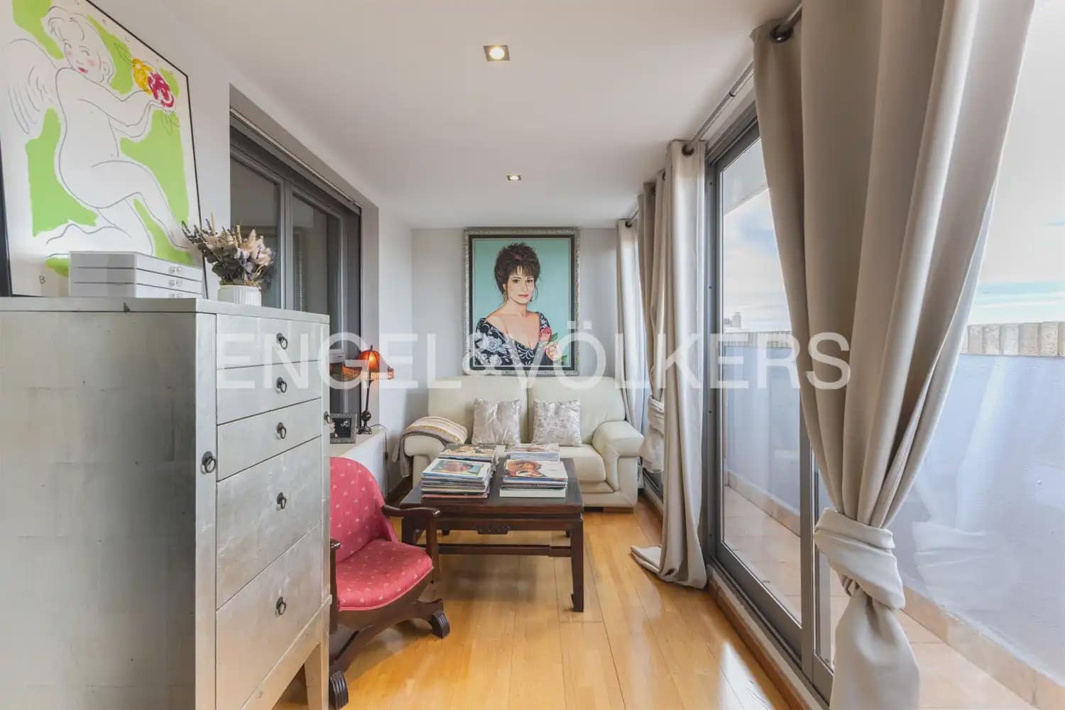 4 Zimmer Penthouse zu verkaufen in Valencia Stadt mit Pool Garage - 900.000 € (Ref: 9898334)