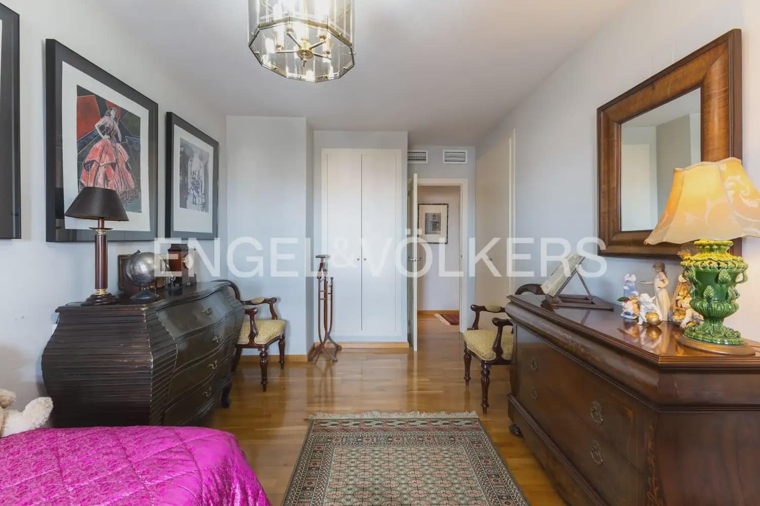 4 Zimmer Penthouse zu verkaufen in Valencia Stadt mit Pool Garage - 900.000 € (Ref: 9898334)