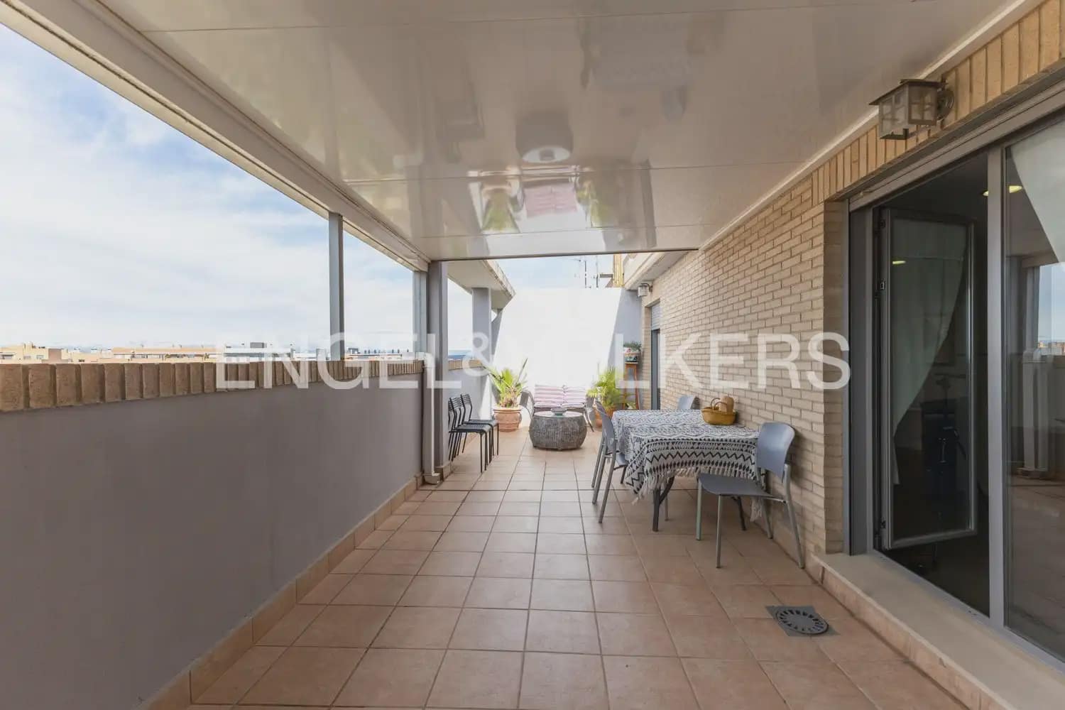 4 Zimmer Penthouse zu verkaufen in Valencia Stadt mit Pool Garage - 900.000 € (Ref: 9898334)