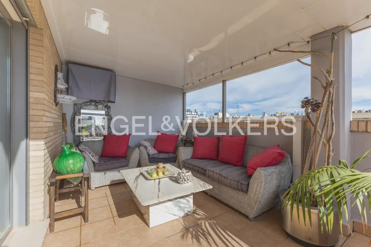 4 Zimmer Penthouse zu verkaufen in Valencia Stadt mit Pool Garage - 900.000 € (Ref: 9898334)