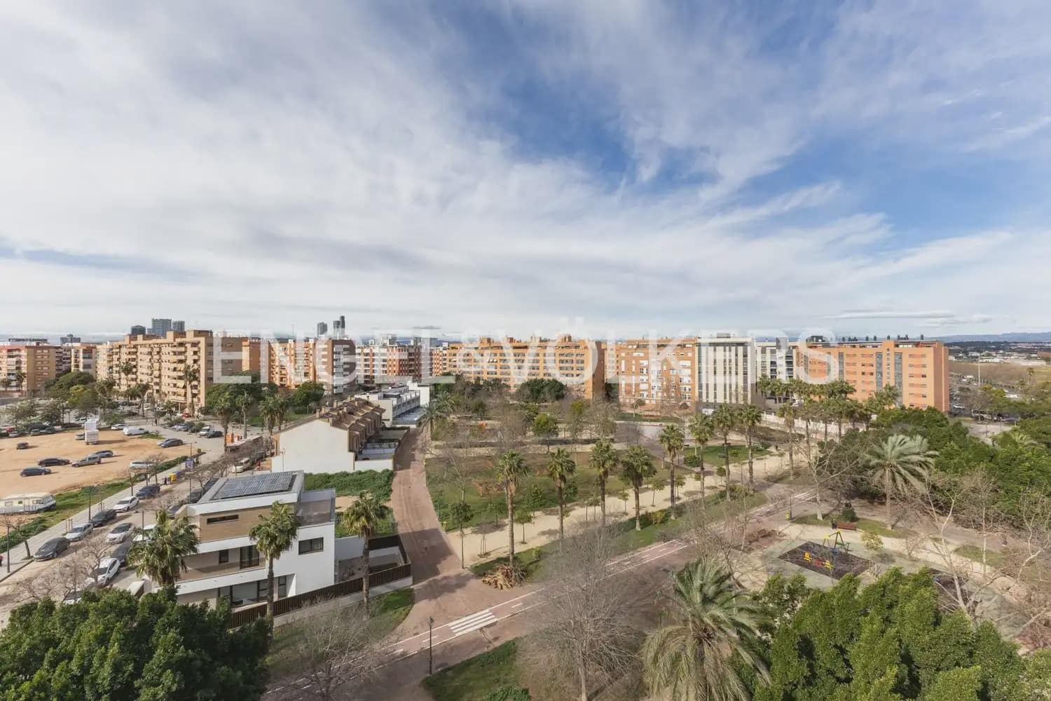 4 Zimmer Penthouse zu verkaufen in Valencia Stadt mit Pool Garage - 900.000 € (Ref: 9898334)