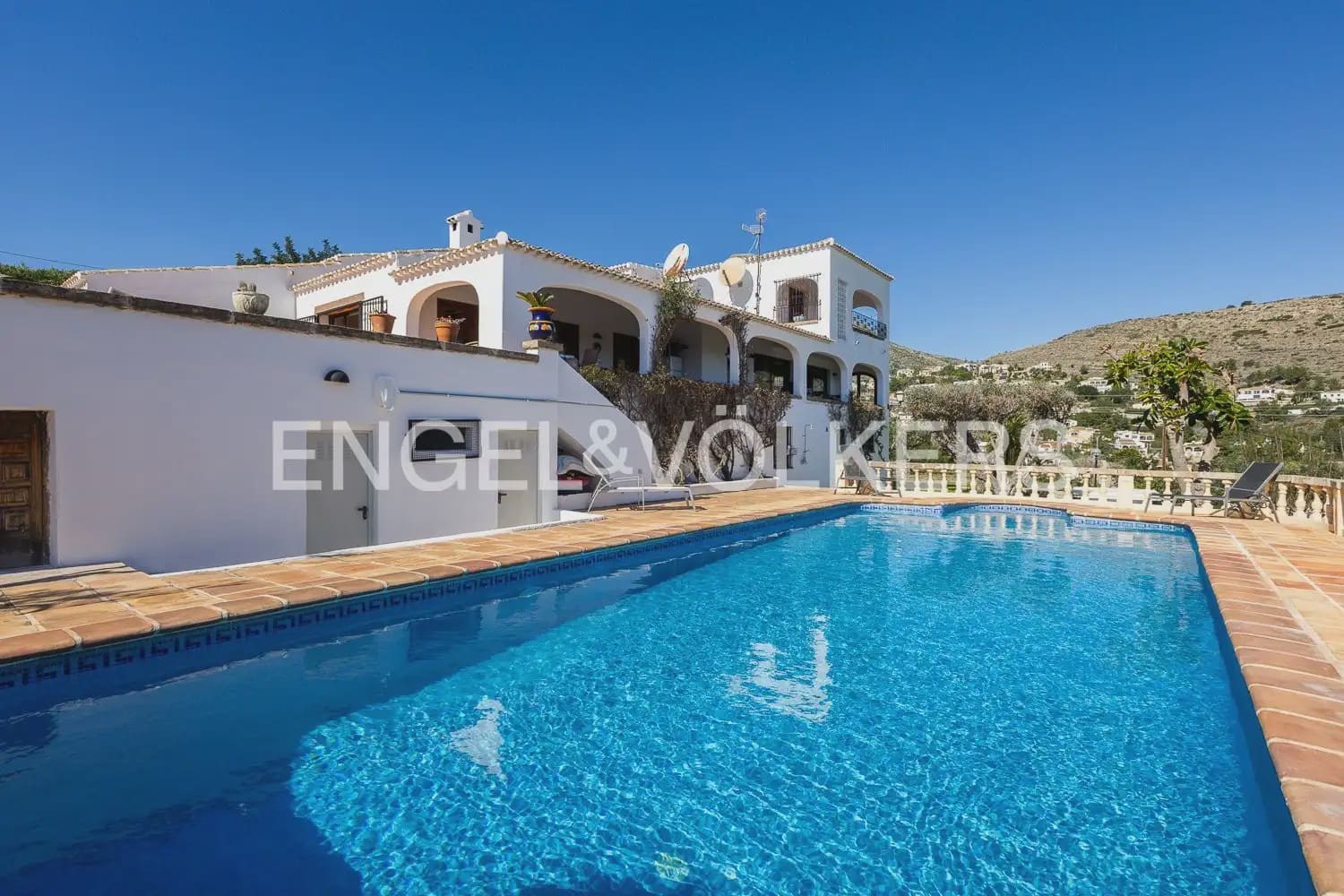 Finca/Casa Rural de 6 habitaciones en Javea / Xàbia en venta con piscina garaje - 2.399.000 € (Ref: 9898335)