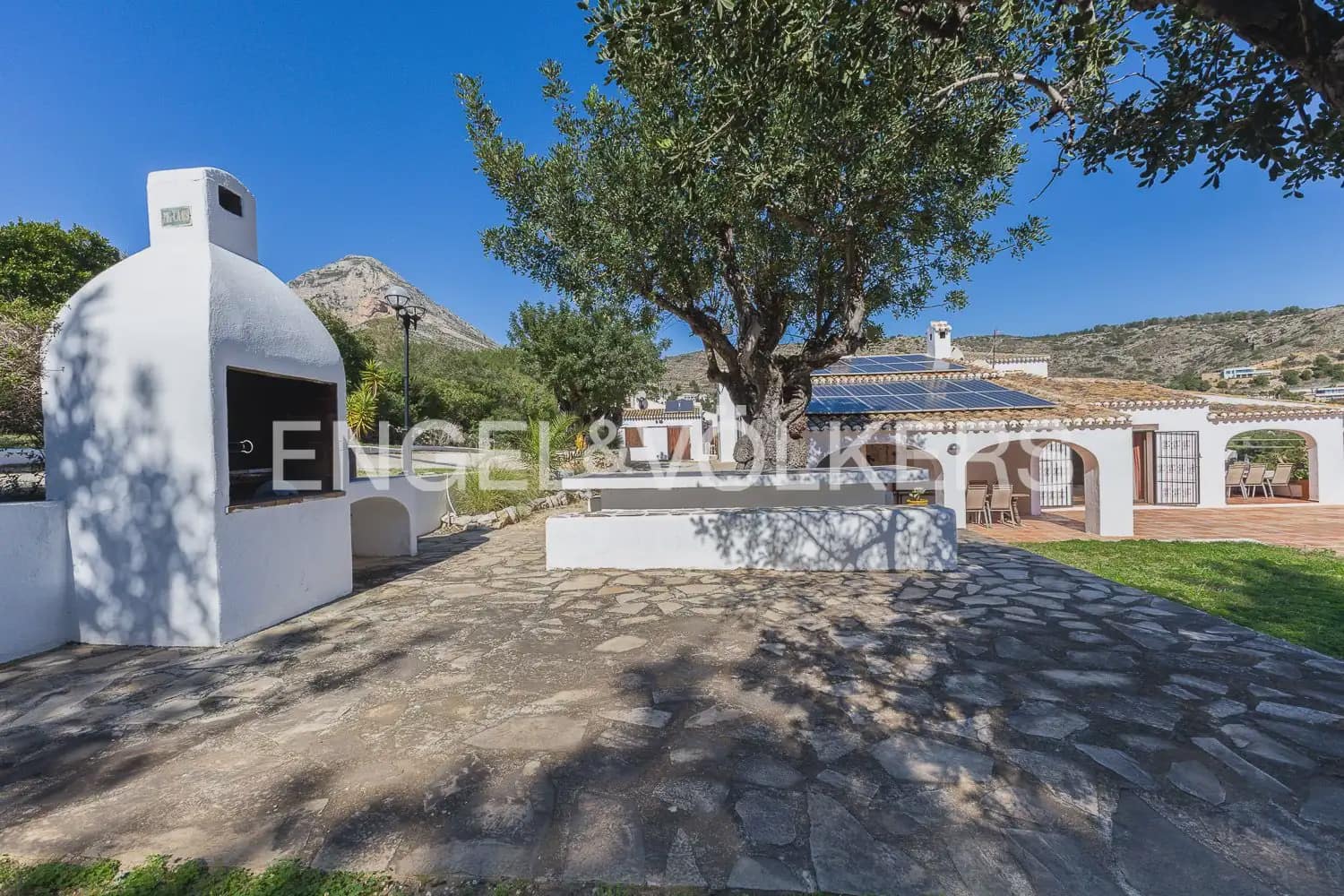 Finca/Casa Rural de 6 habitaciones en Javea / Xàbia en venta con piscina garaje - 2.399.000 € (Ref: 9898335)