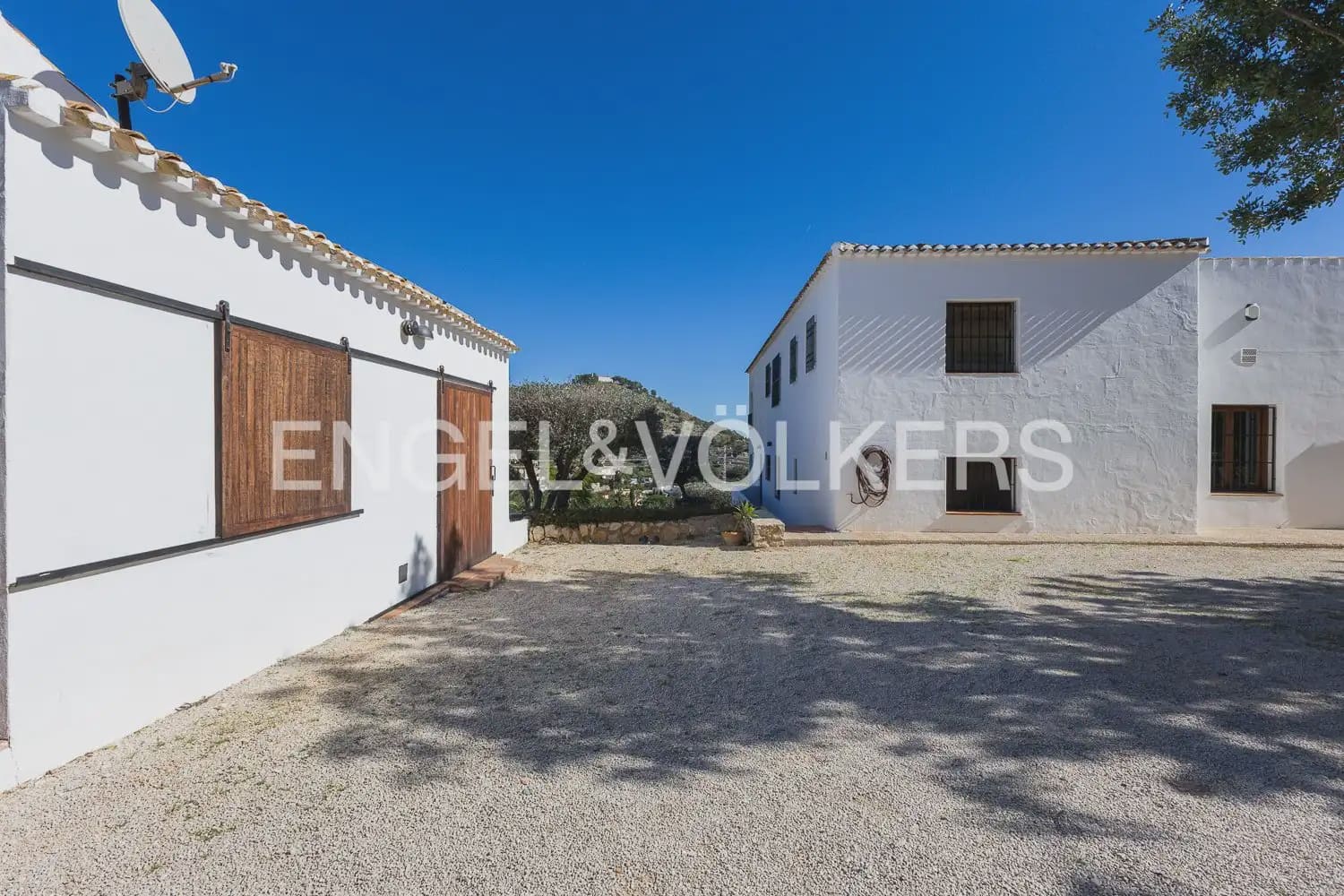 Finca/Casa Rural de 6 habitaciones en Javea / Xàbia en venta con piscina garaje - 2.399.000 € (Ref: 9898335)