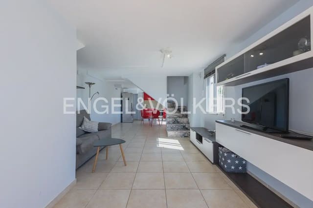 2 camera da letto Casa in vendita in Oliva Playa, Oliva con piscina garage - 215.000 € (Rif: 9898339)