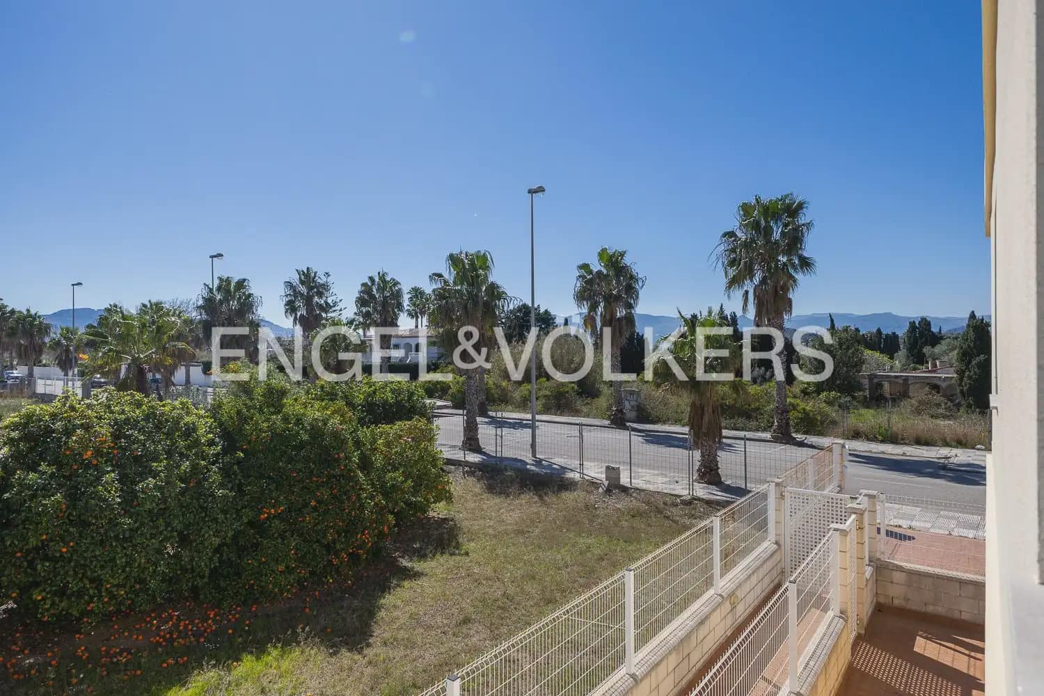 2 quarto Casa em Banda para venda em Oliva com piscina garagem - 215 000 € (Ref: 9898339)
