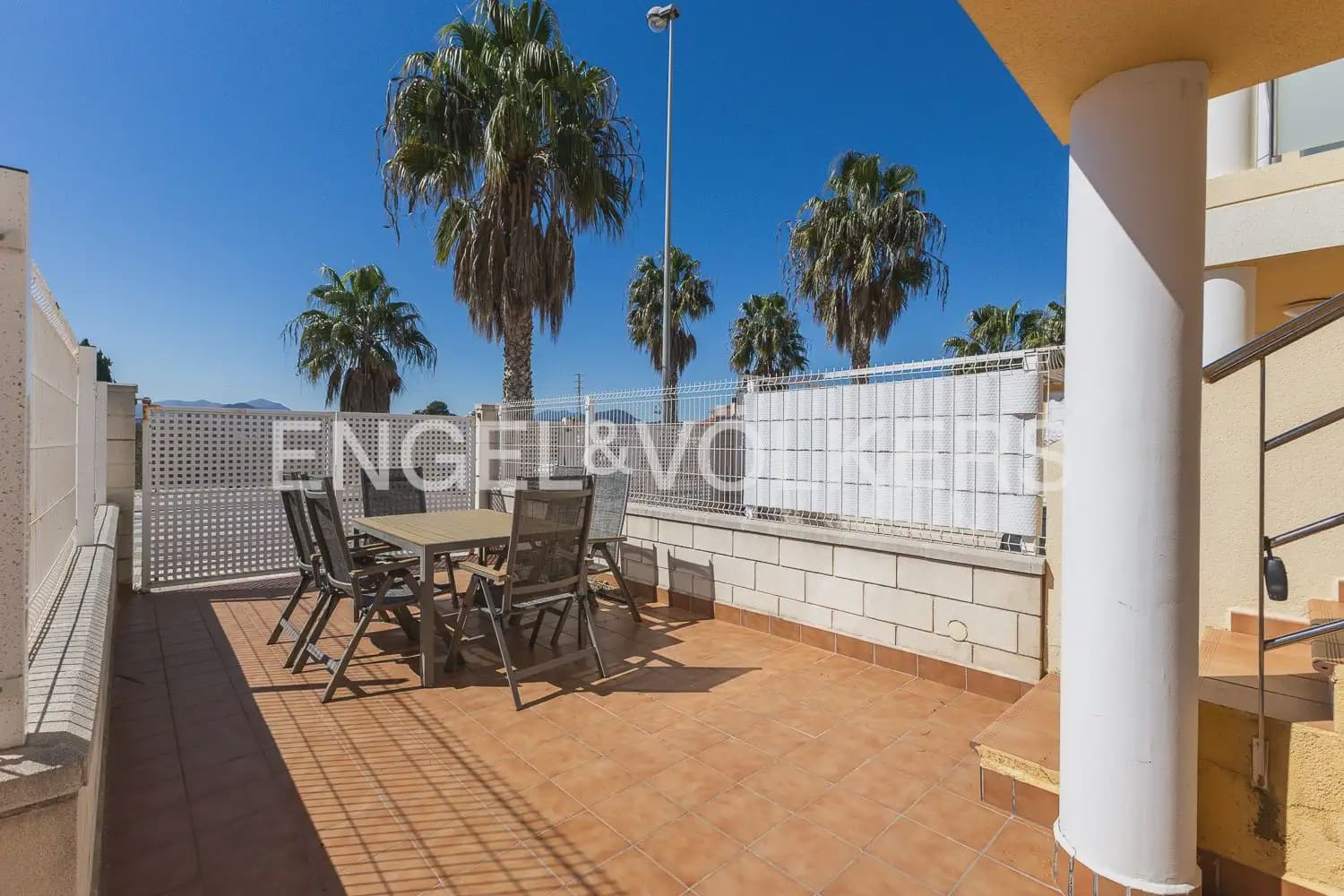2 quarto Casa em Banda para venda em Oliva com piscina garagem - 215 000 € (Ref: 9898339)