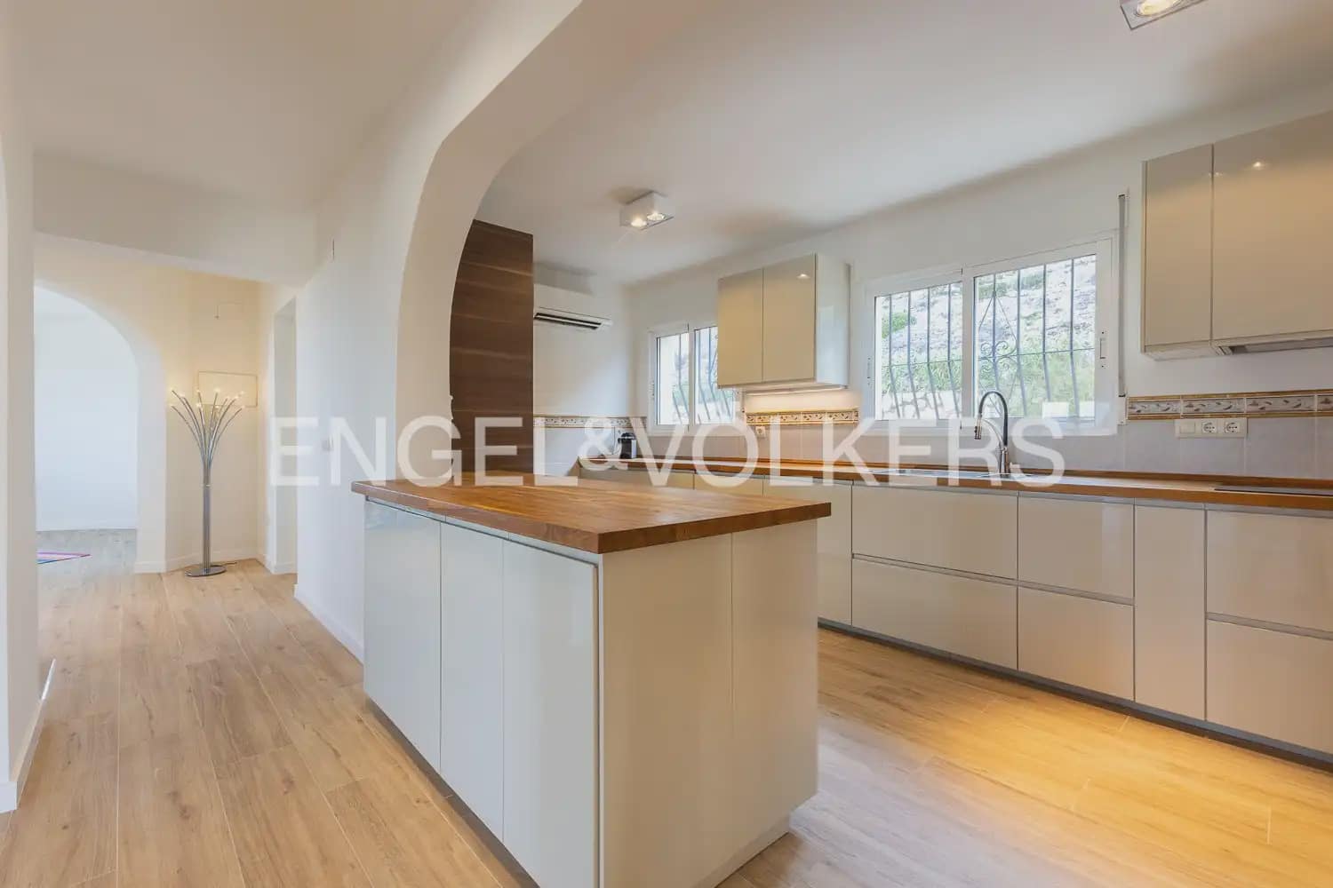5 sovrum Villa till salu i Pedreguer med pool garage - 645 000 € (Ref: 9898341)