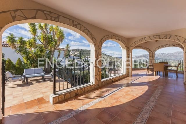 5 sovrum Villa till salu i Pedreguer med pool garage - 645 000 € (Ref: 9898341)