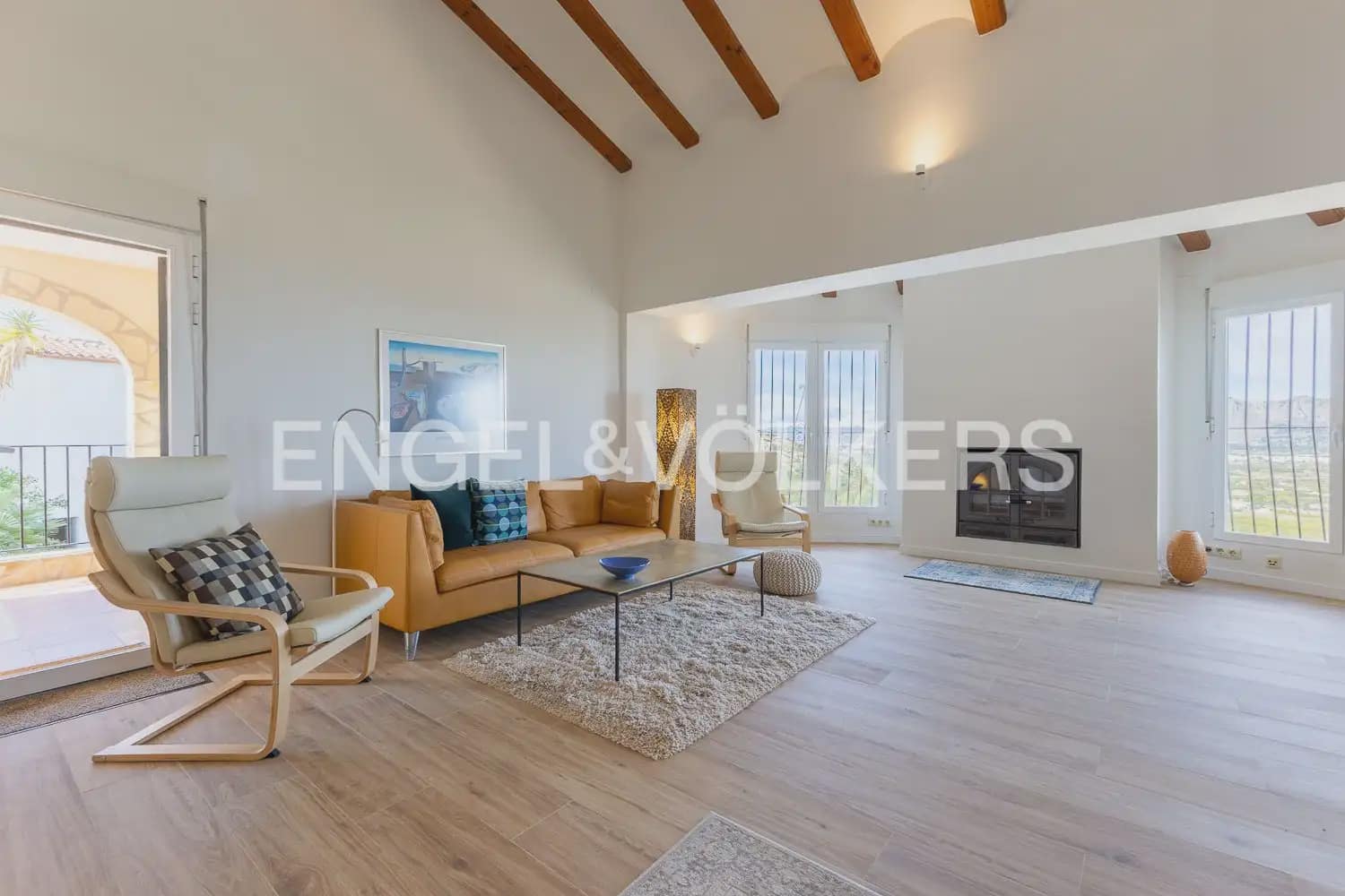 4 bedroom Villa for sale in Pedreguer with pool garage - € 645,000 (Ref: 9898341)