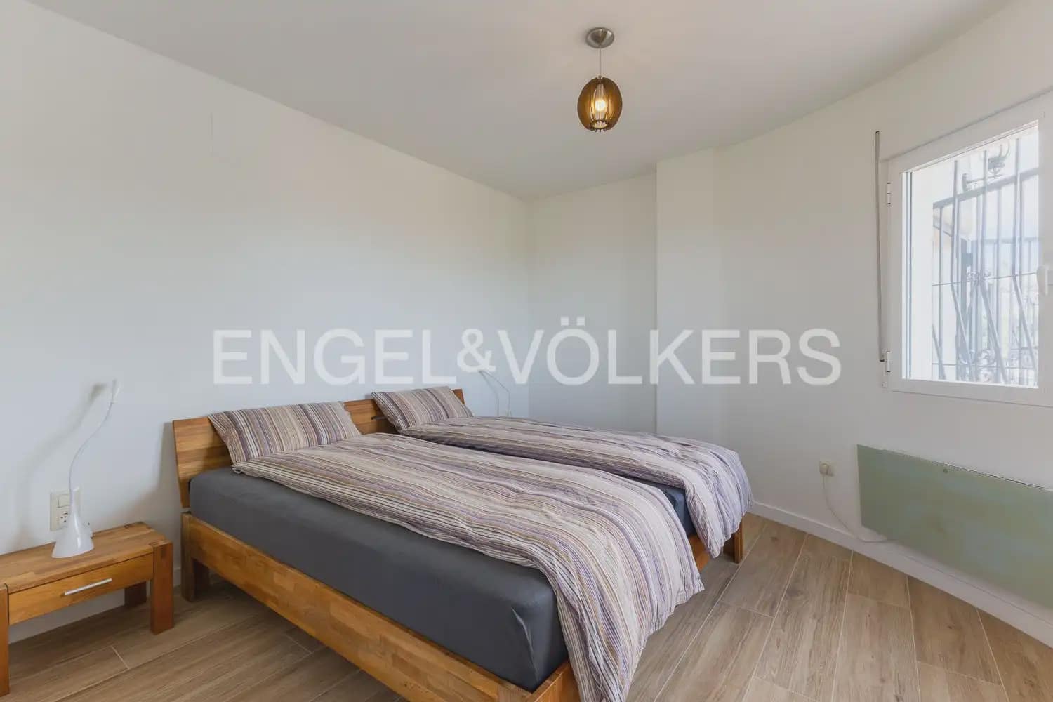 4 bedroom Villa for sale in Pedreguer with pool garage - € 645,000 (Ref: 9898341)