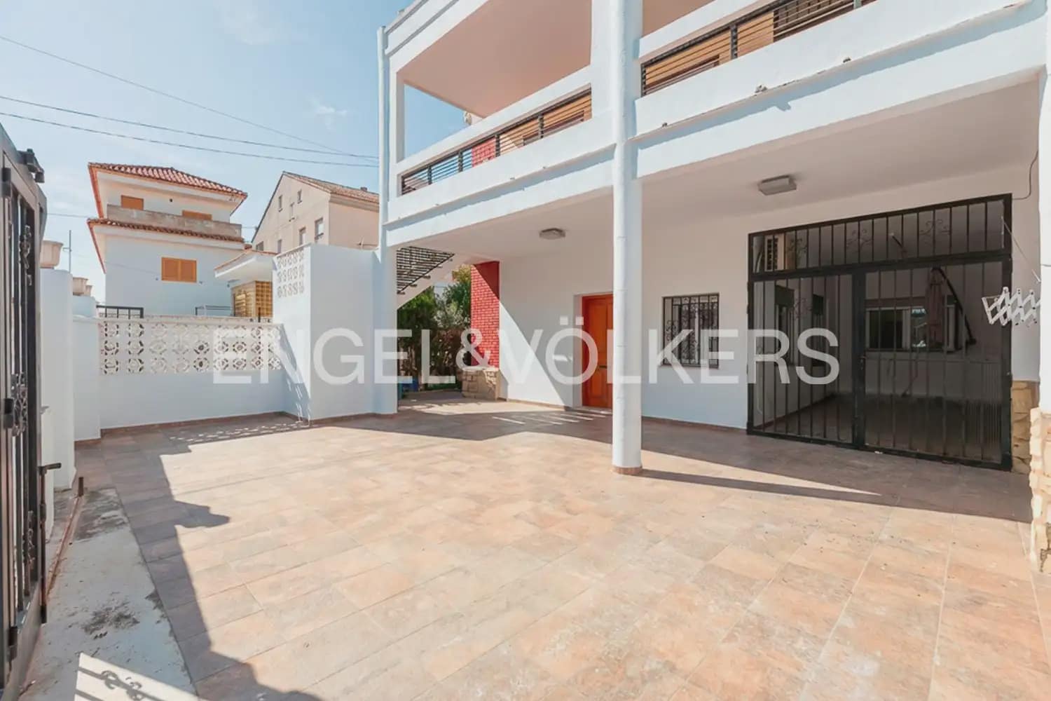 3 bedroom Beach Apartment for sale in Gandia with garage - € 325,000 (Ref: 9898342)