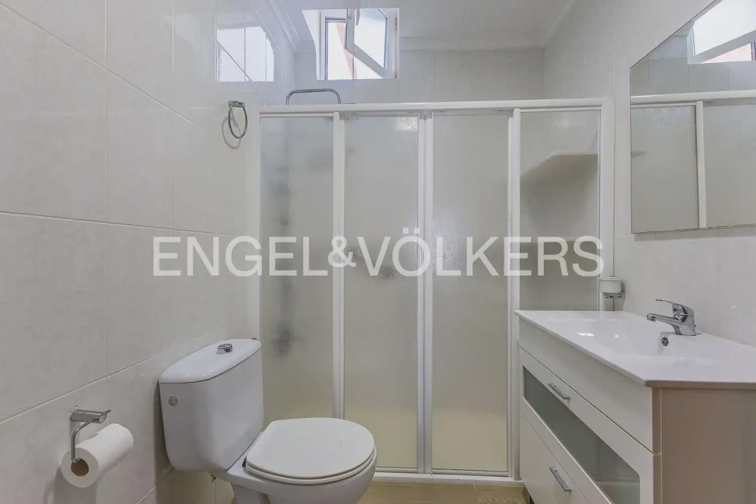 3 bedroom Beach Apartment for sale in Gandia with garage - € 325,000 (Ref: 9898342)