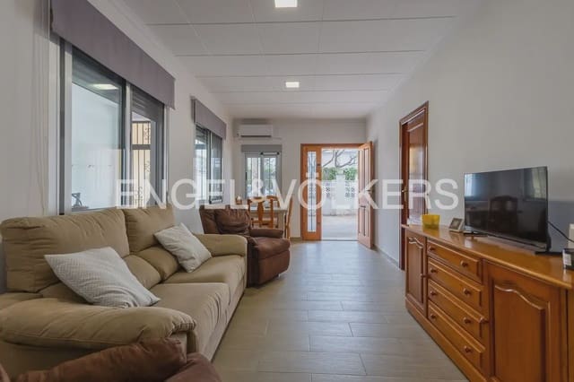 3 bedroom Beach Apartment for sale in Gandia with garage - € 325,000 (Ref: 9898342)